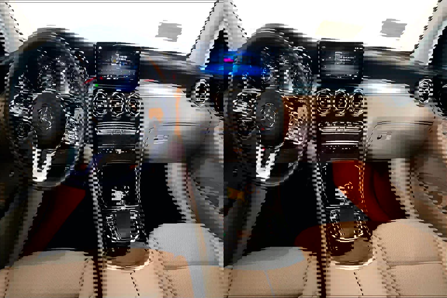 Used 2021 Mercedes-Benz GLC 300 4MATIC image 16