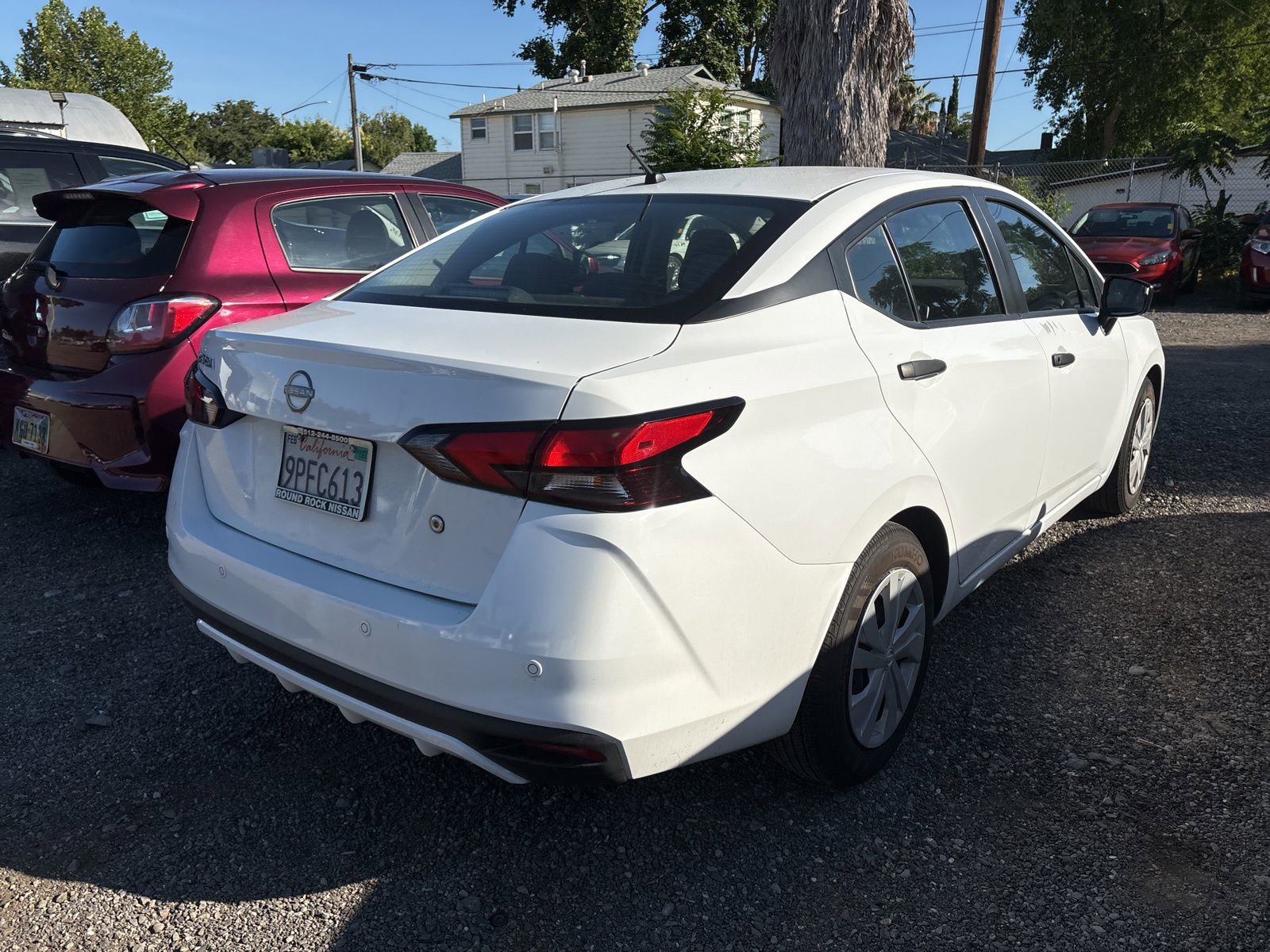 Used 2023 Nissan Versa S FWD image 4