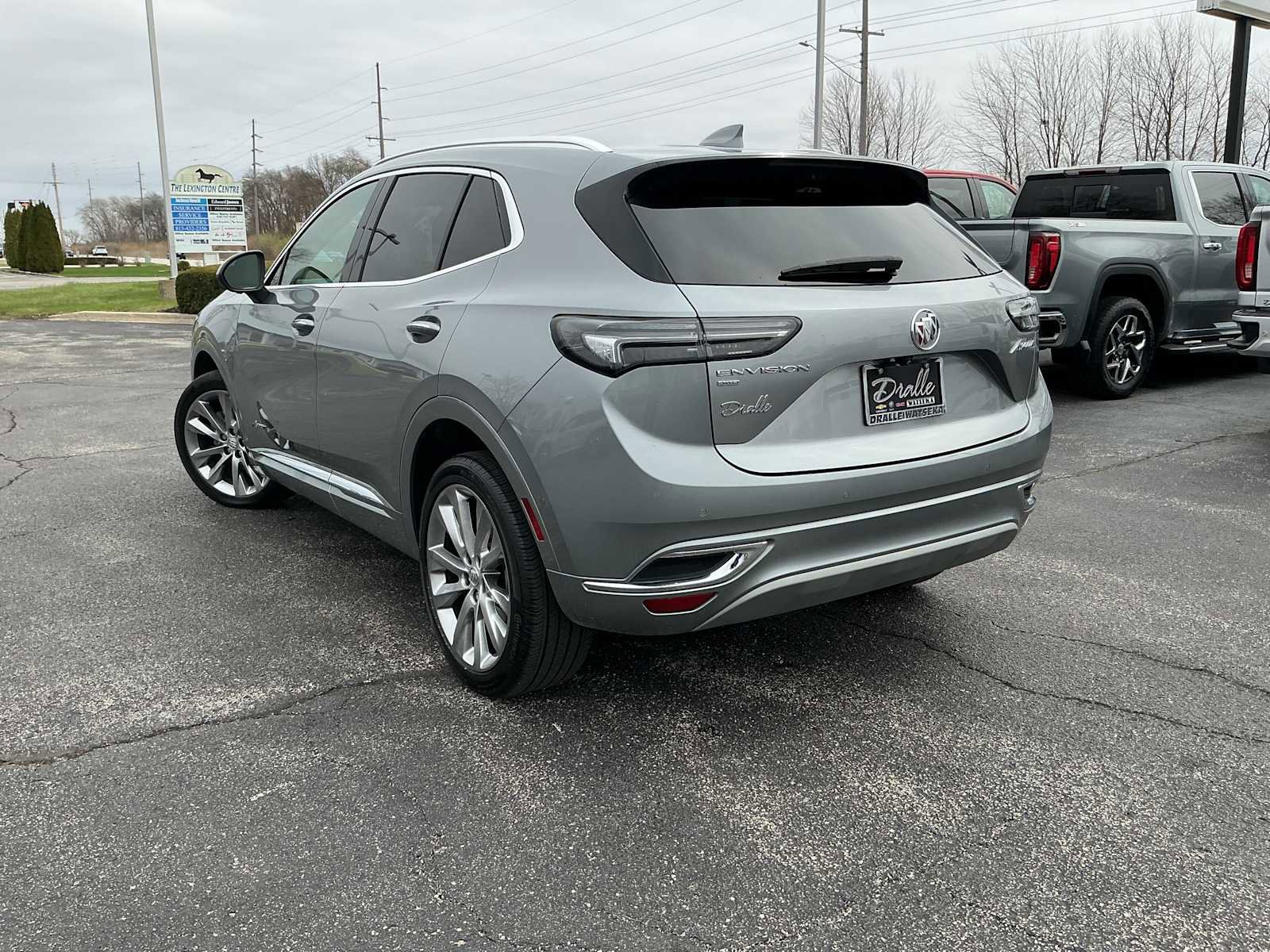 Used 2023 Buick Envision Avenir image 5