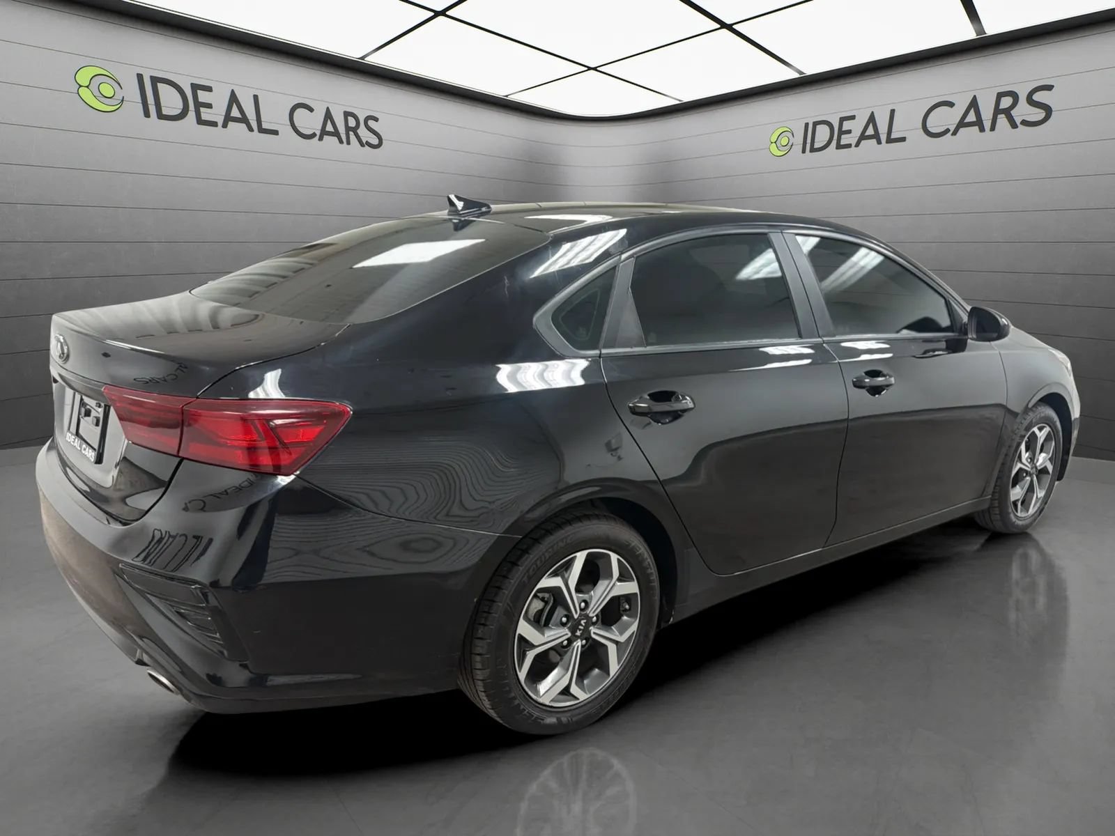 Used 2021 Kia Forte LXS FWD image 5