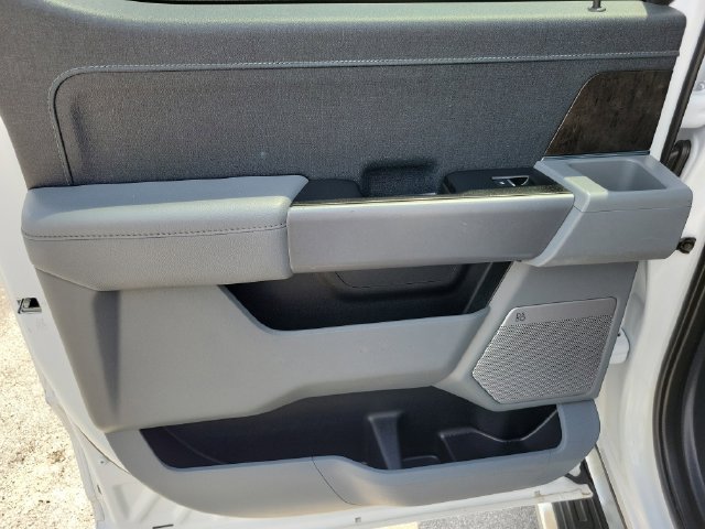 Used 2023 Ford F150 Lariat AWD/4WD image 7