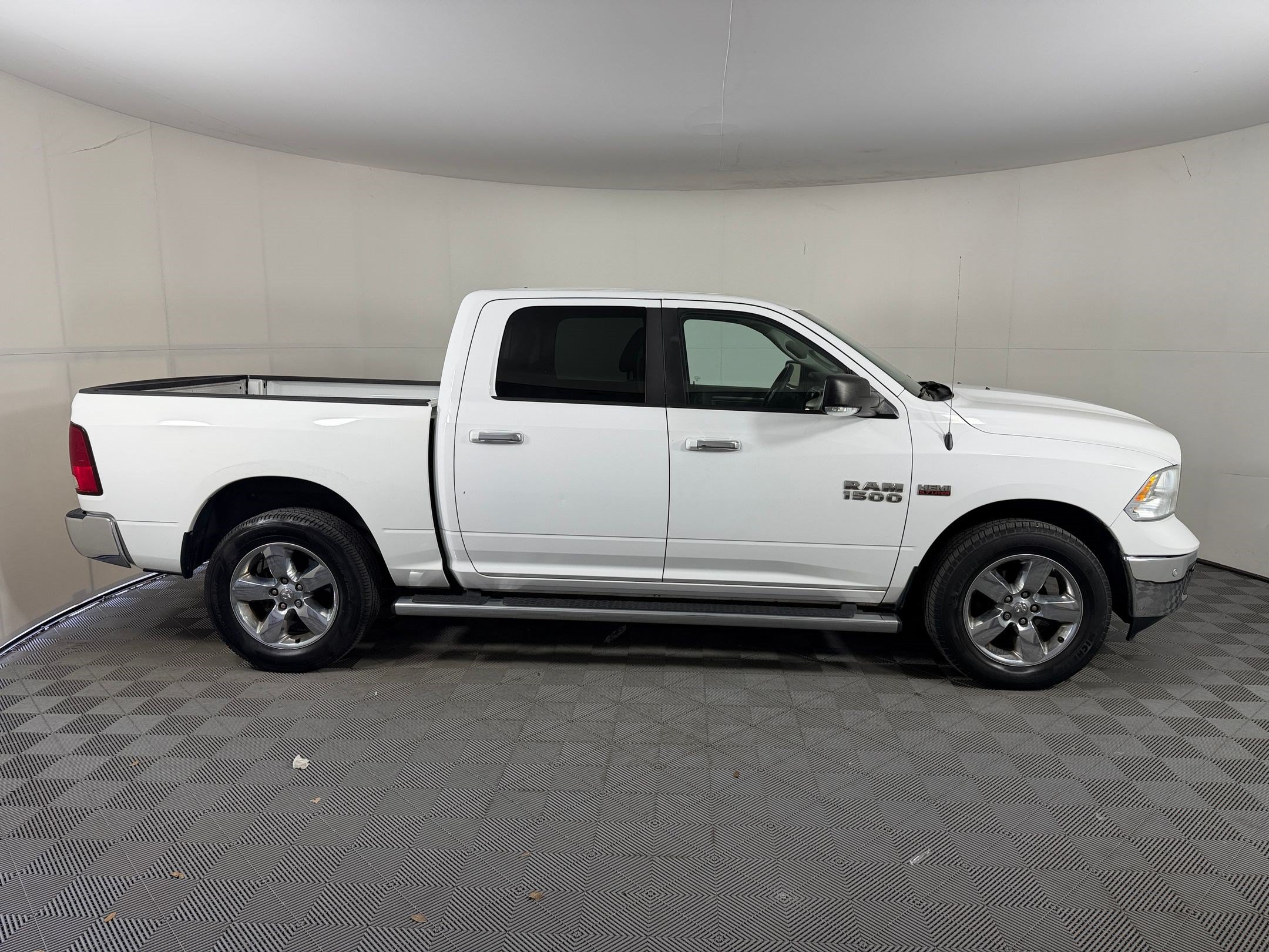 Used 2014 RAM 1500 Lone Star AWD/4WD image 7