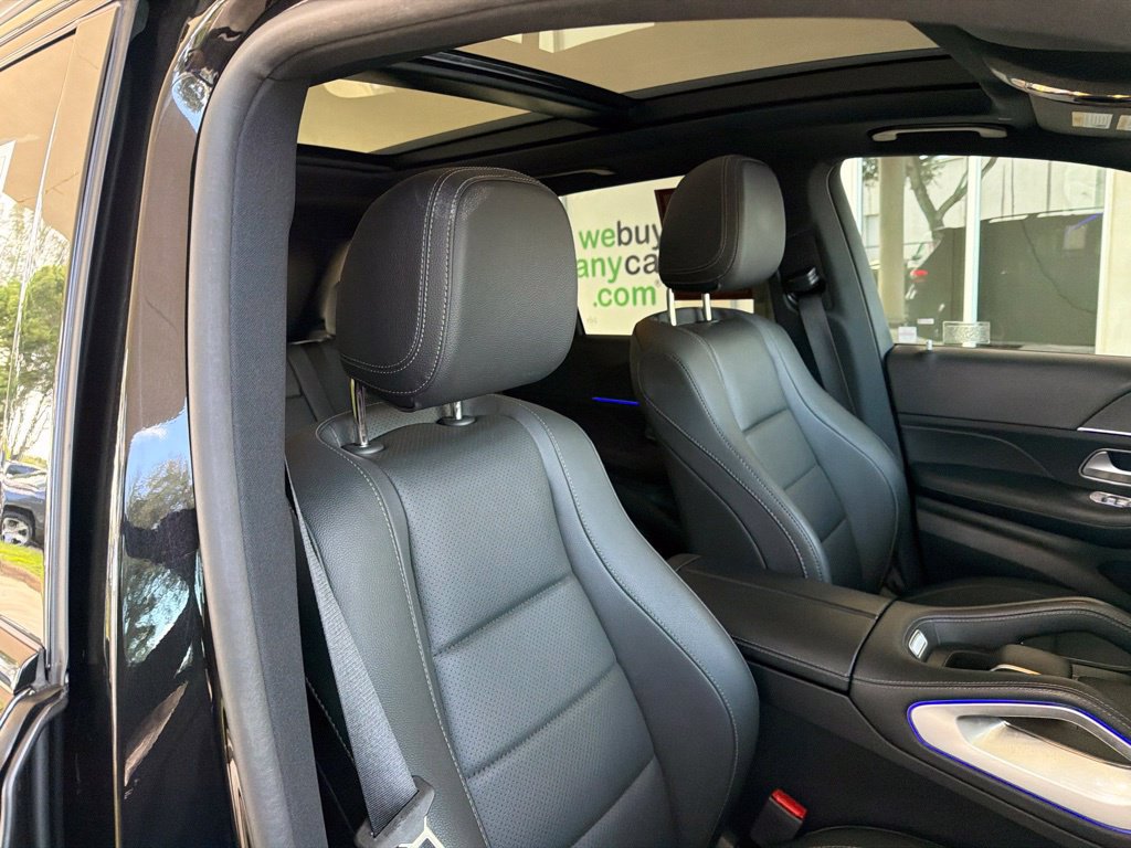Used 2025 Mercedes-Benz GLE 350 4MATIC w/ AMG Line Exterior image 25