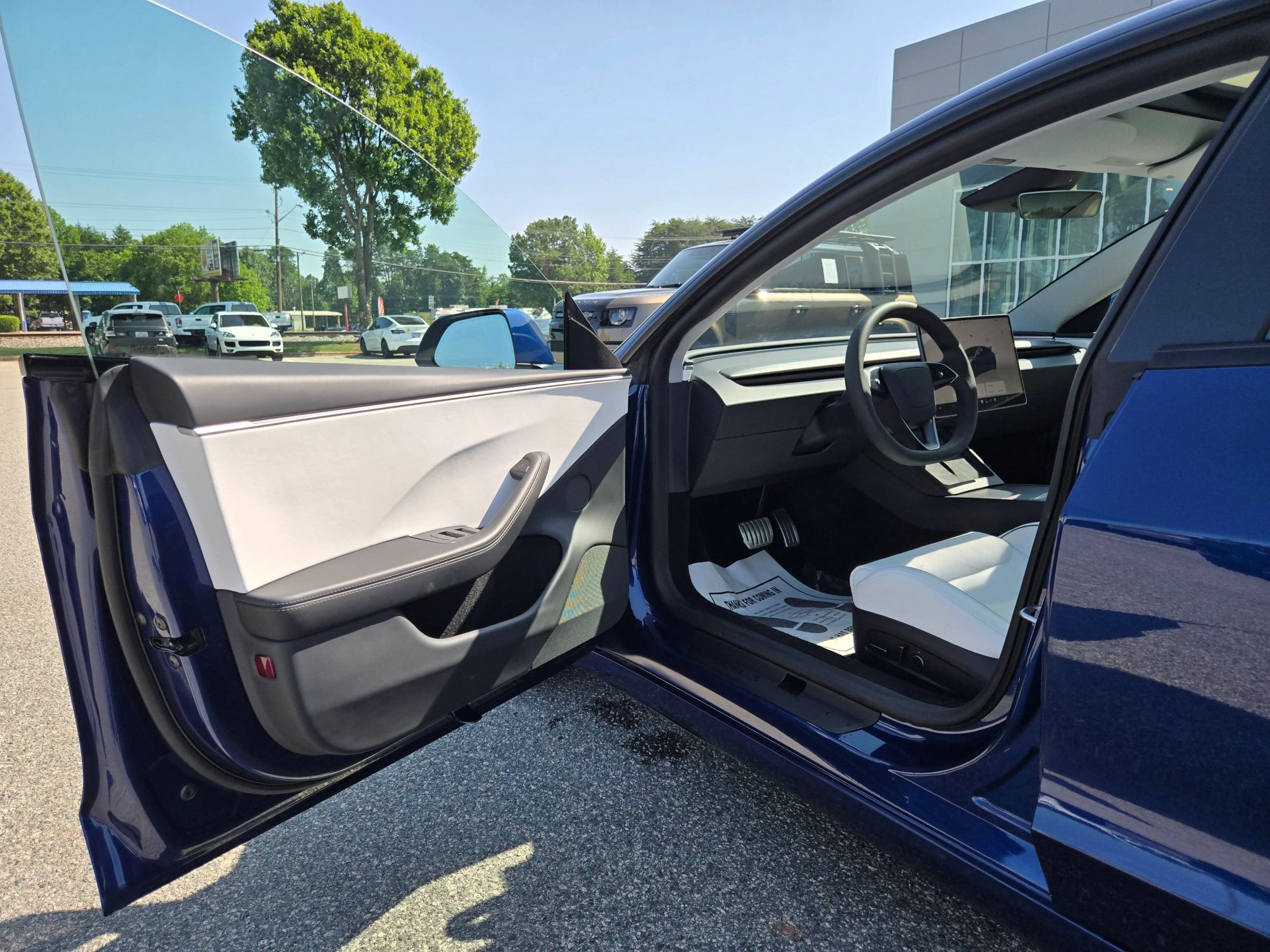 Used 2024 Tesla Model 3 Performance AWD/4WD image 9