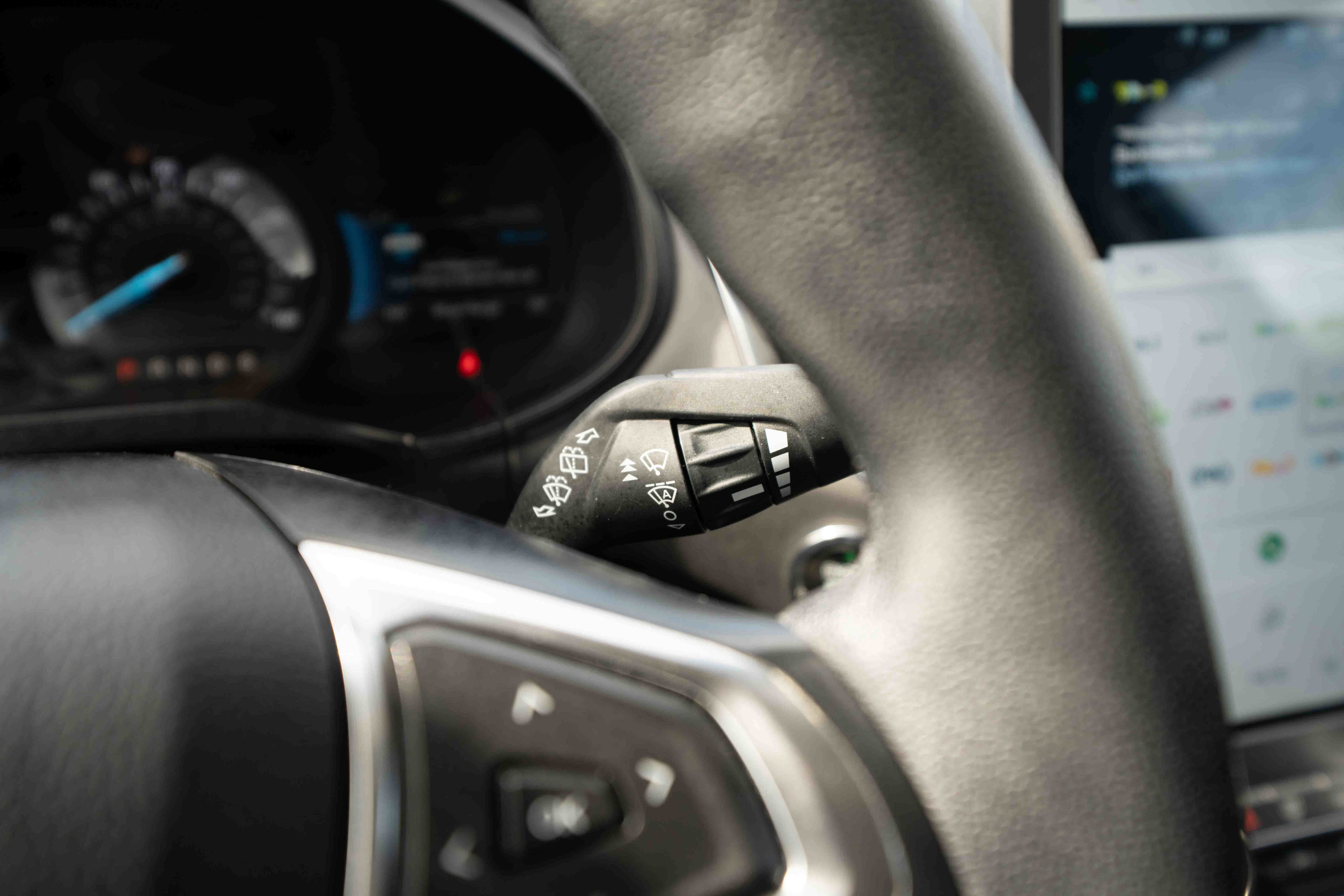 Used 2024 Ford Edge Titanium AWD/4WD image 14