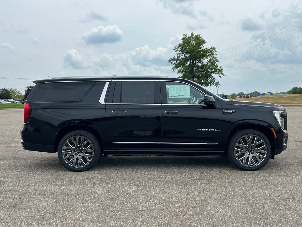 New 2026 GMC Yukon XL Denali Ultimate w/ LPO, Floor Liner Package AWD/4WD image 60