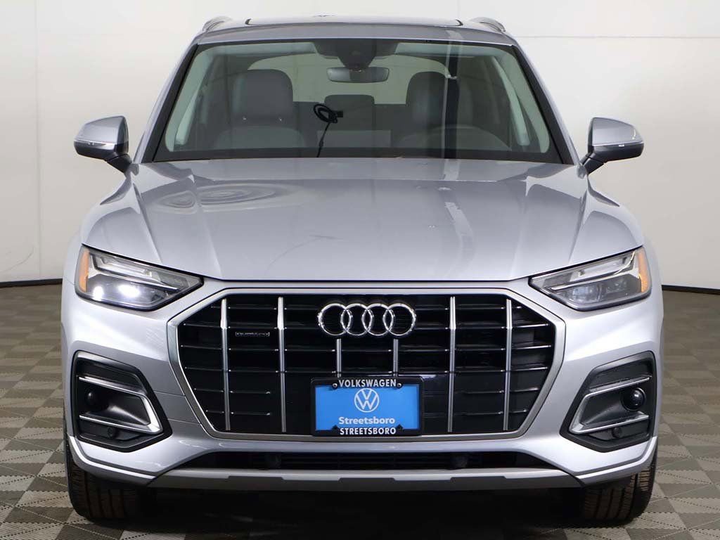 Used 2023 Audi Q5 2.0T Premium w/ Convenience Package image 11