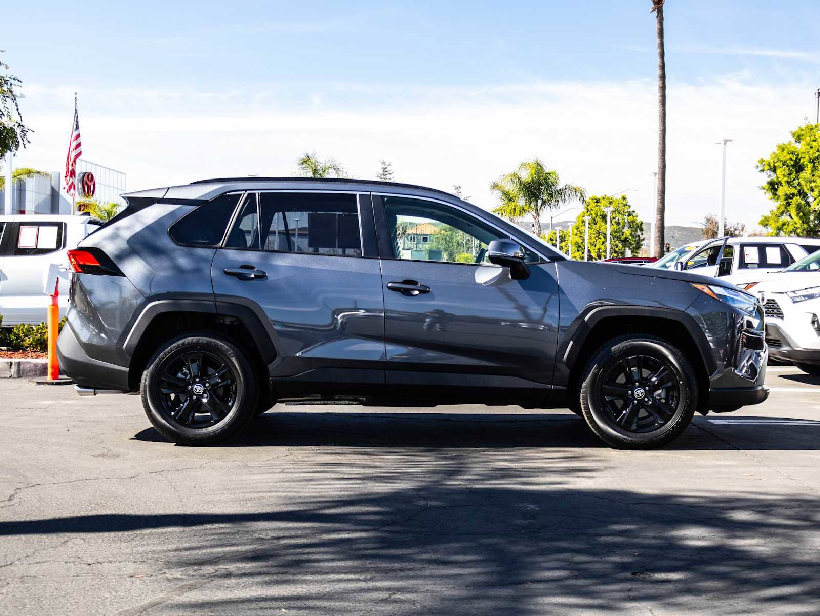 Used 2025 Toyota RAV4 XLE w/ Convenience Package image 11