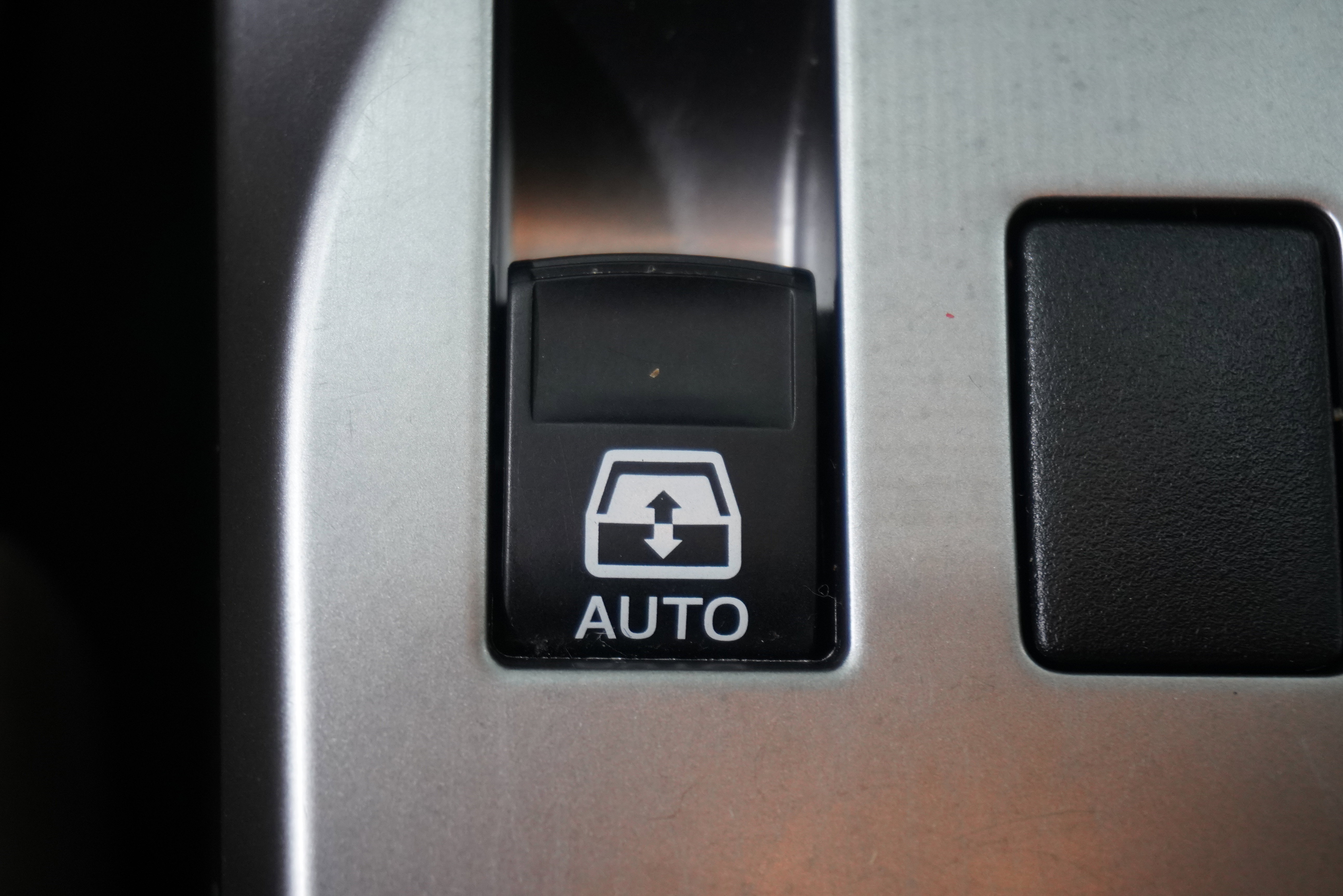 Used 2019 Toyota 4Runner Limited AWD/4WD image 26