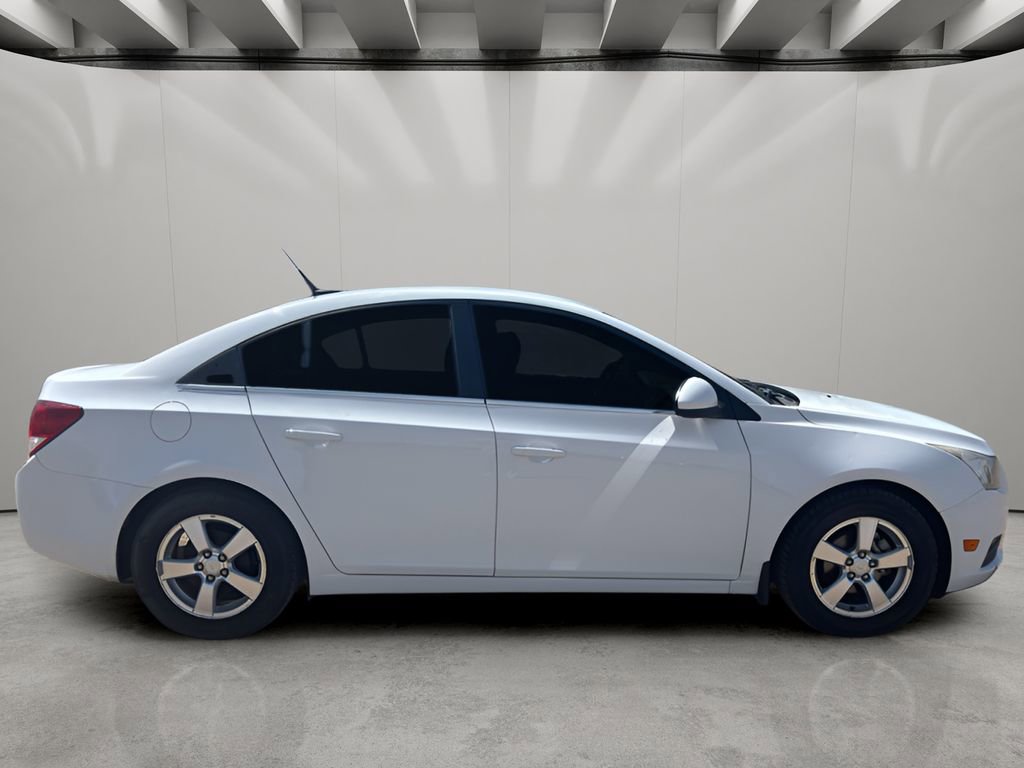 Used 2014 Chevrolet Cruze LT FWD image 6