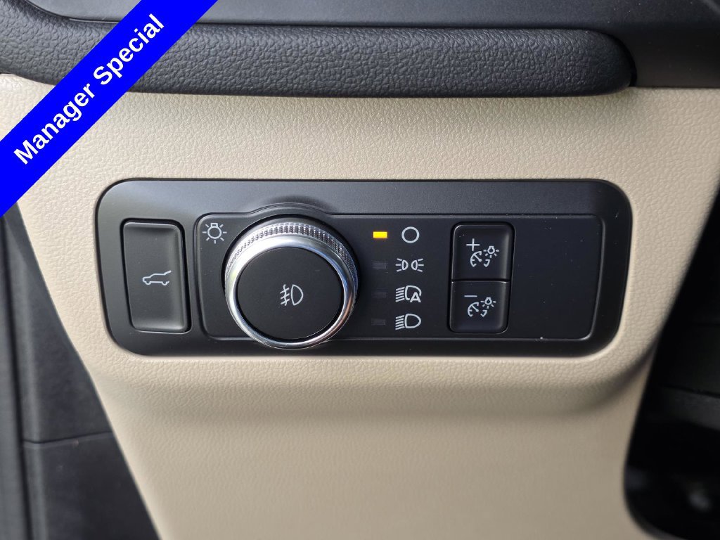 Used 2022 Ford Escape SEL FWD image 31