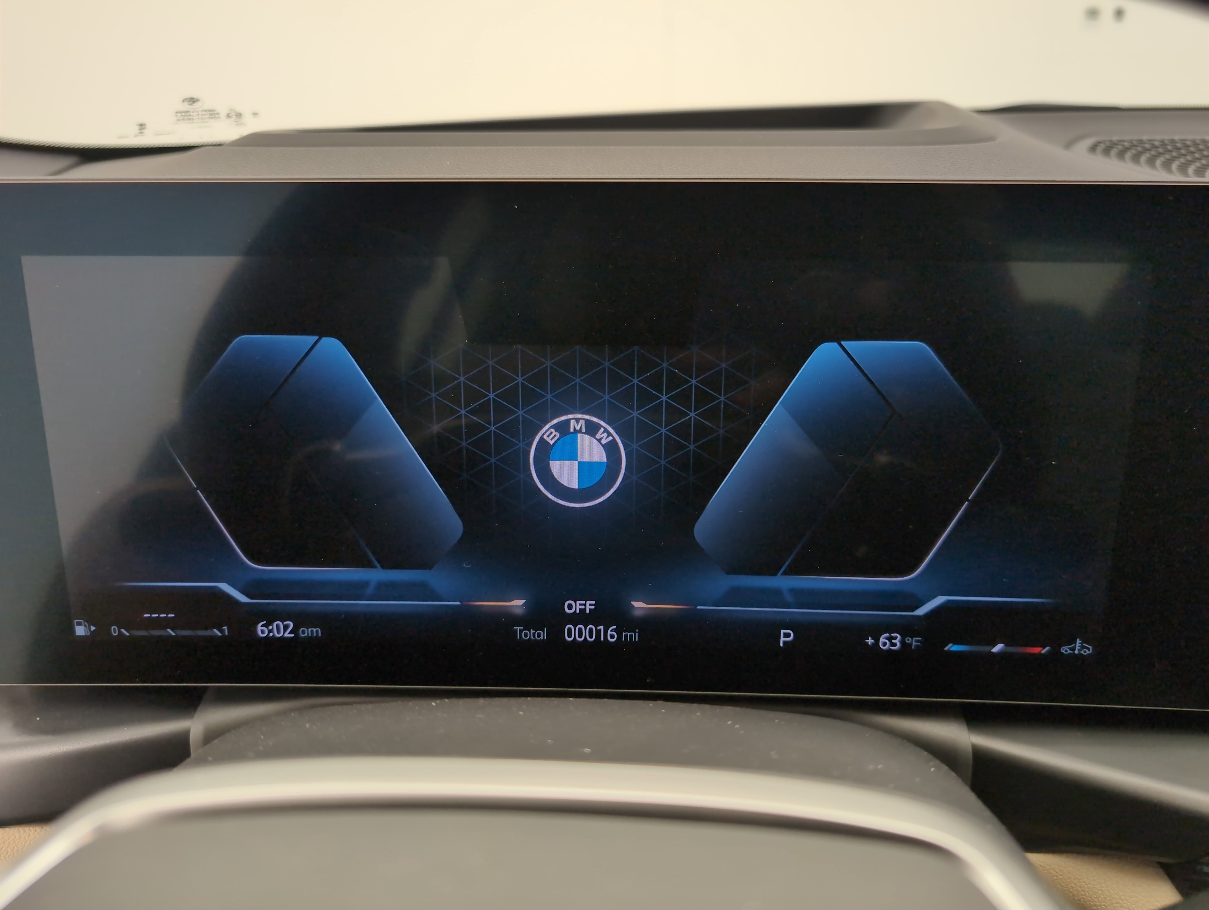 New 2025 BMW 330i Sedan w/ Premium Package image 15