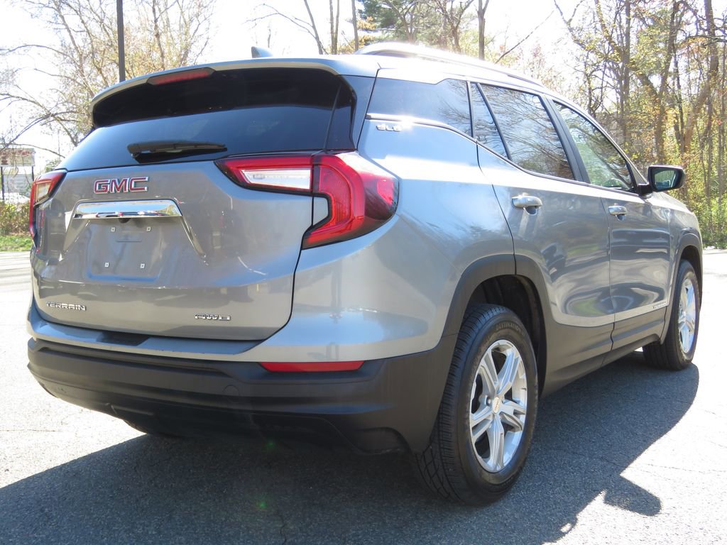 Used 2023 GMC Terrain SLE w/ Driver Convenience Package AWD/4WD image 5