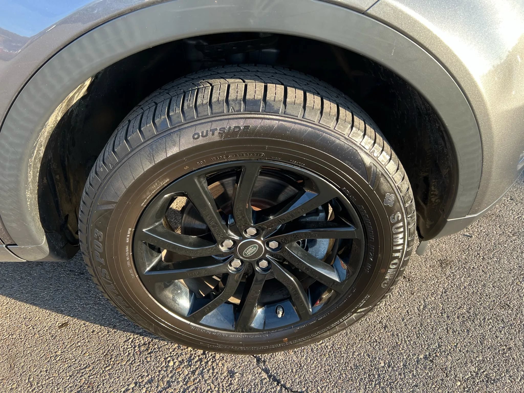 Used 2019 Land Rover Discovery Sport SE AWD/4WD image 10