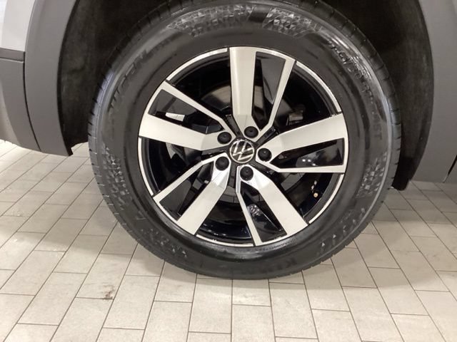 Used 2023 Volkswagen Atlas SE AWD/4WD image 25