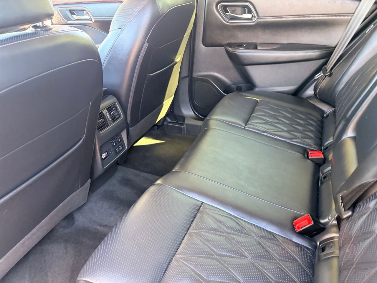 Certified 2023 Nissan Rogue Platinum w/ Platinum Premium Package FWD image 15