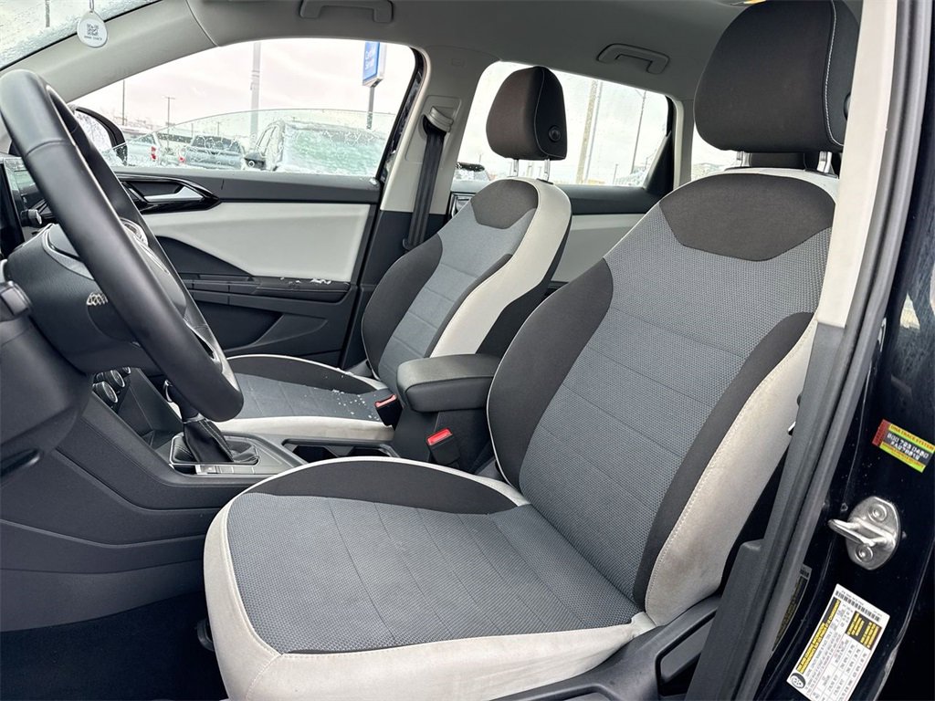 Used 2025 Volkswagen Taos S image 11