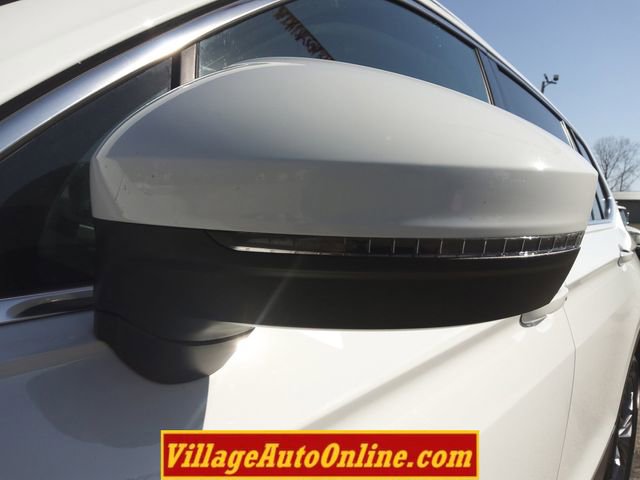 Used 2022 Volkswagen Tiguan SE AWD/4WD image 10