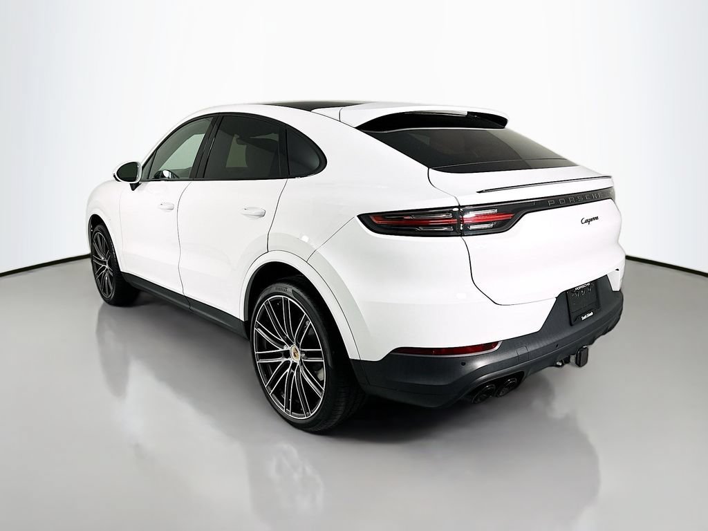 Certified 2023 Porsche Cayenne Platinum Edition AWD/4WD image 3