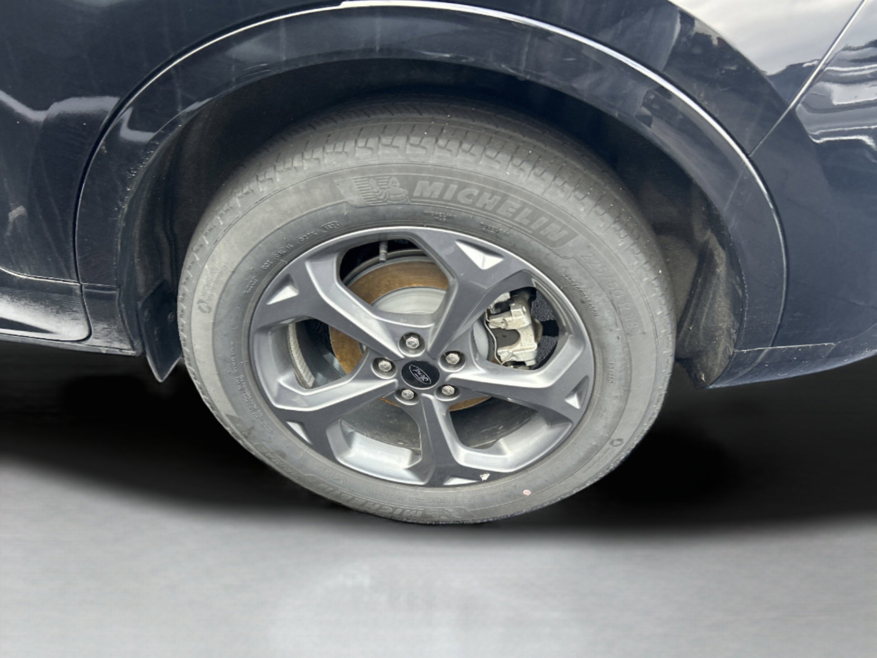 Used 2024 Ford Escape ST-Line image 5