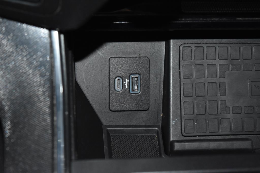 Used 2022 Ford F150 Platinum w/ Equipment Group 701A High image 17