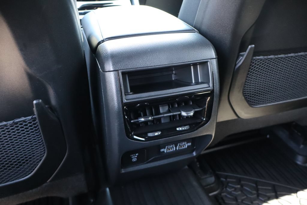 Used 2024 Jeep Grand Cherokee Altitude AWD/4WD image 38
