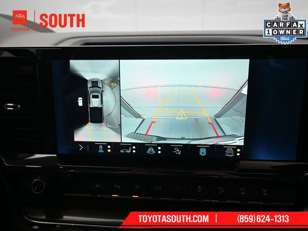 Used 2022 Chevrolet Silverado 1500 ZR2 w/ Technology Package image 16