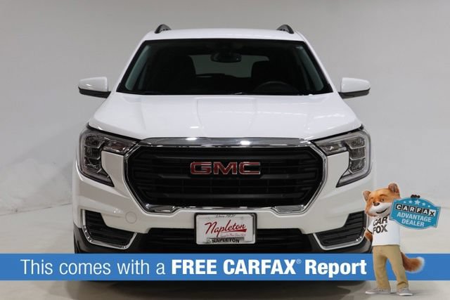 Used 2024 GMC Terrain SLE w/ Driver Convenience Package AWD/4WD image 2