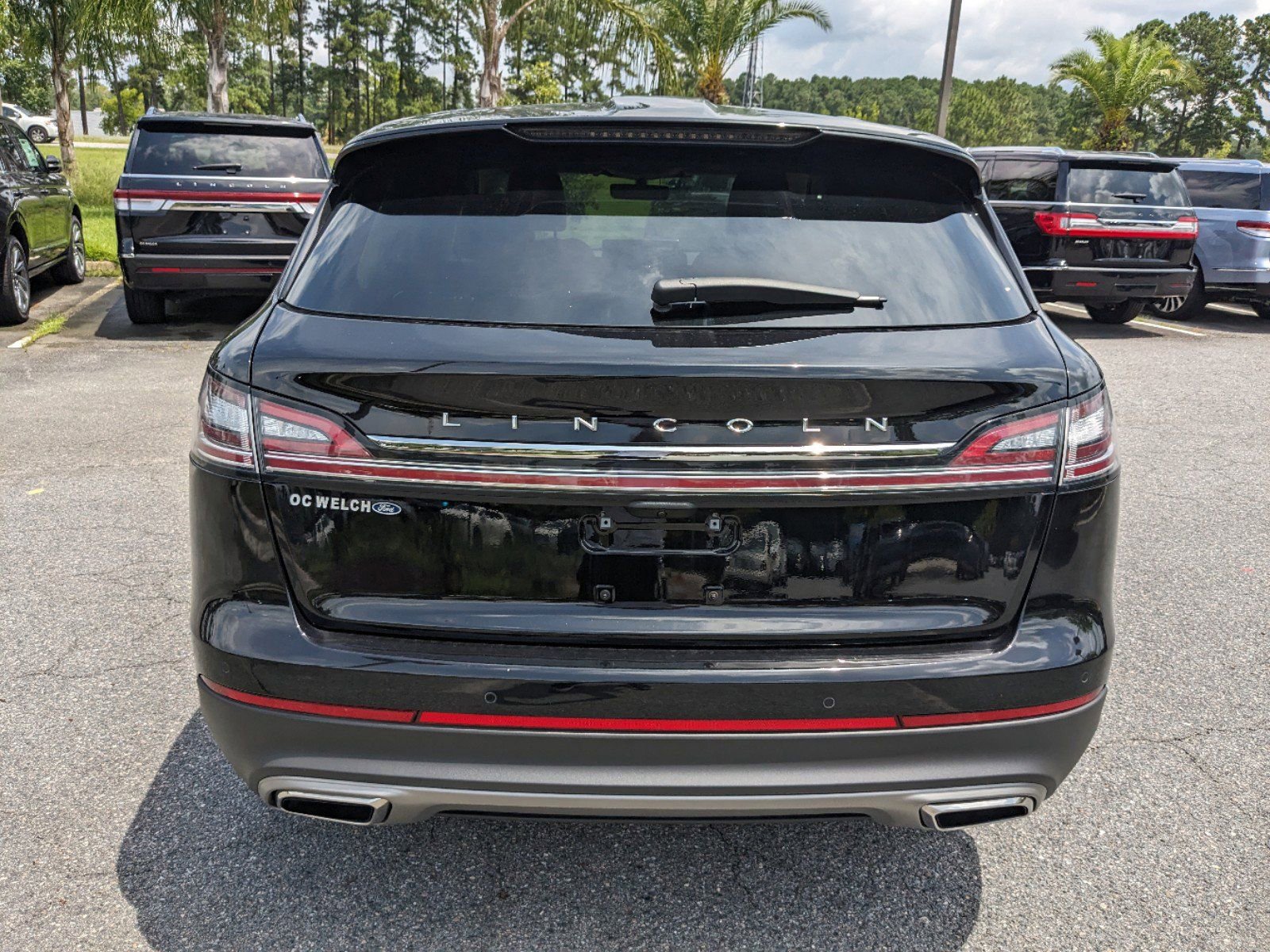 Certified 2023 Lincoln Nautilus Reserve w/ Equipment Group 202A image 6