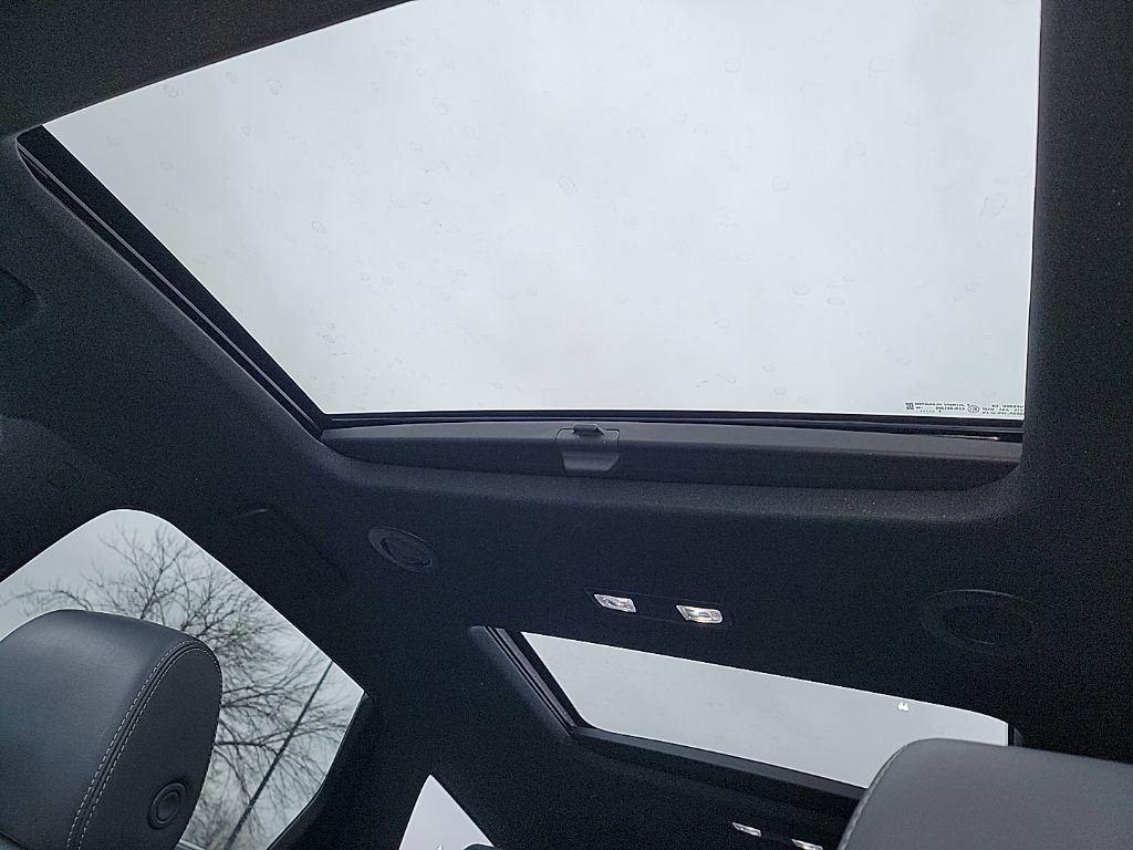 Used 2024 Buick Enclave Essence w/ Experience Buick Package image 27