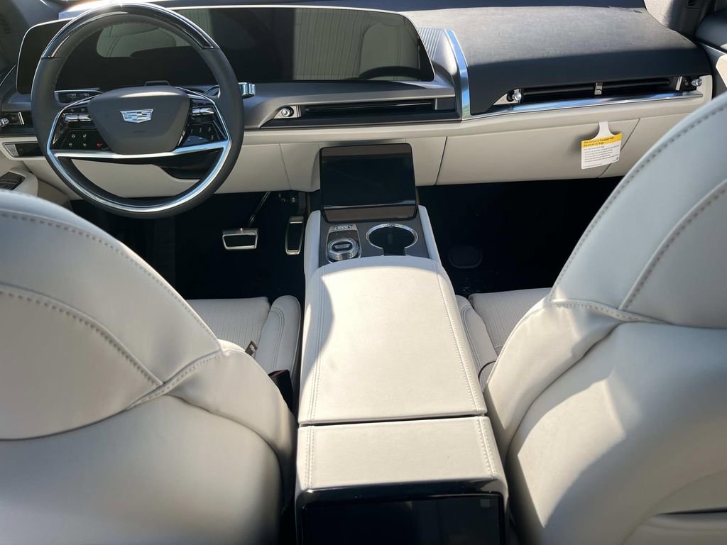 New 2026 Cadillac Vistiq Luxury image 15