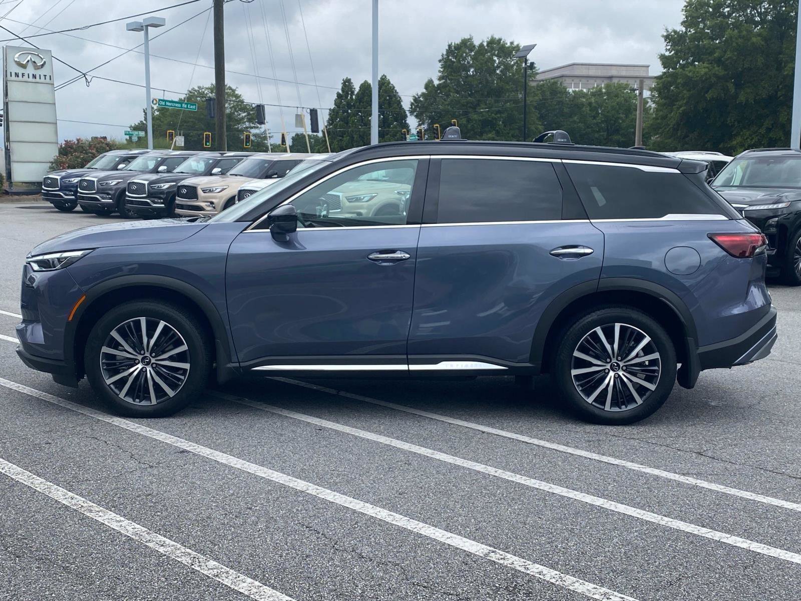 Certified 2025 INFINITI QX60 Autograph w/ Cargo Package image 2