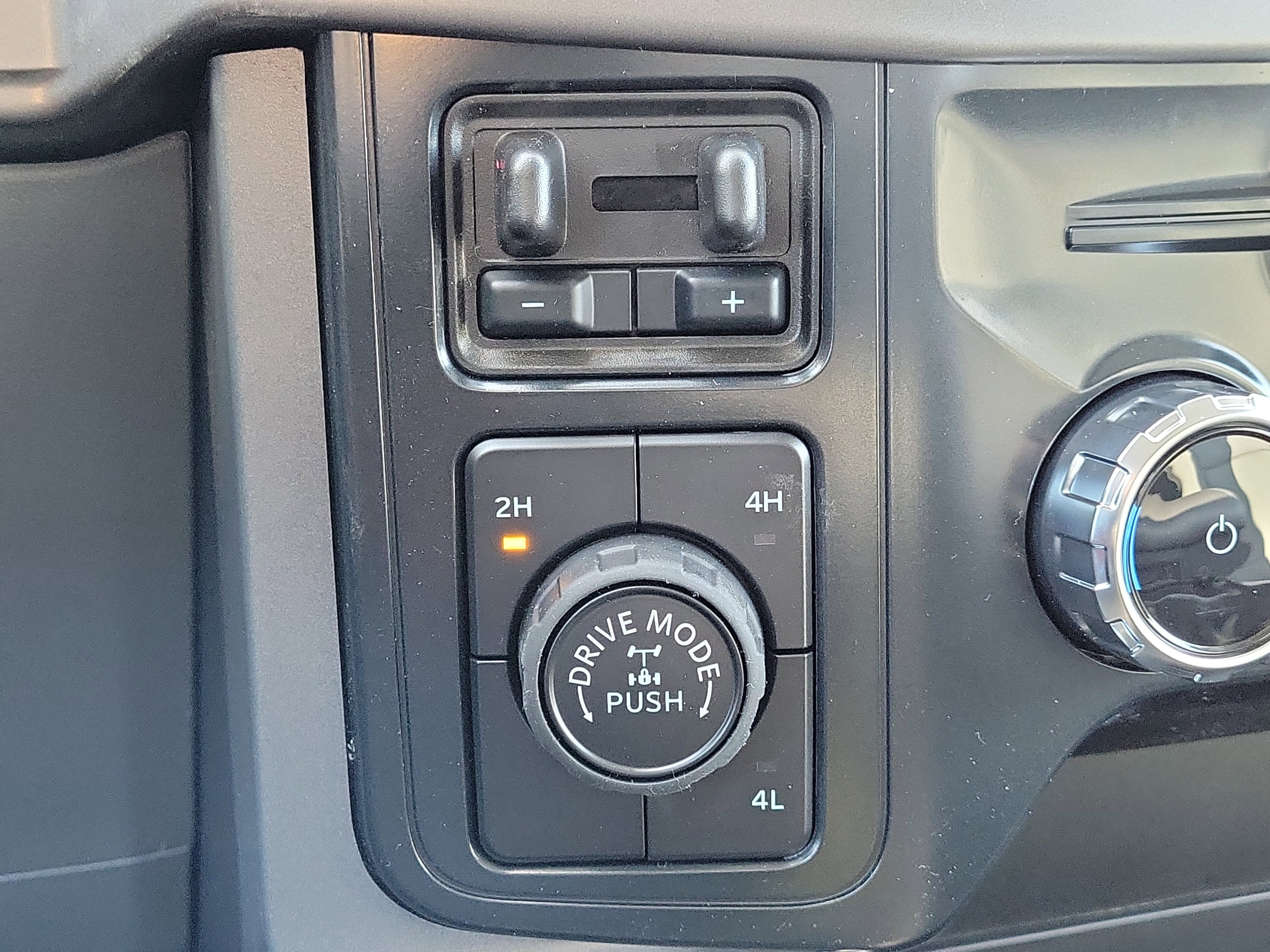 New 2026 Ford F150 XLT w/ Equipment Group 302A MID image 30