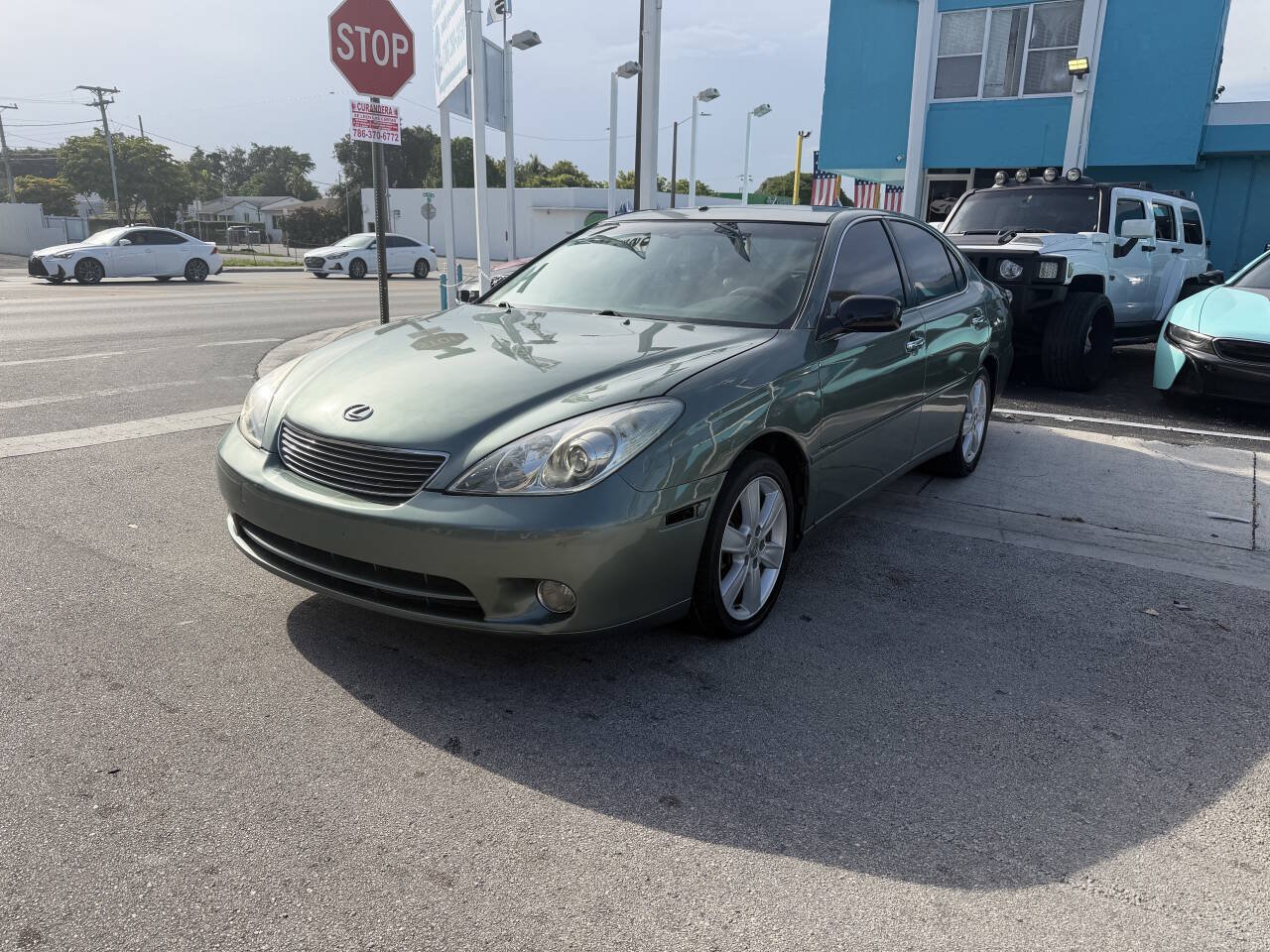 Used 2005 Lexus ES 330 FWD image 2