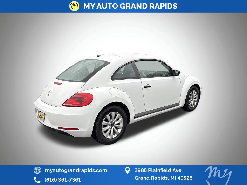 Used 2014 Volkswagen Beetle 1.8T FWD image 4