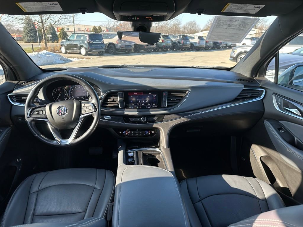 Used 2024 Buick Enclave Premium image 16