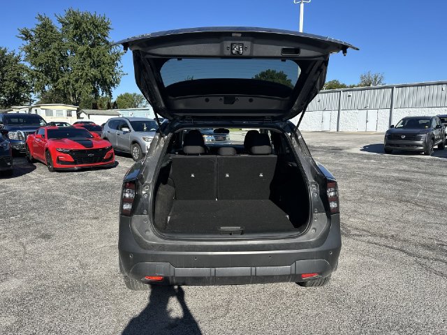 Used 2025 Nissan Kicks SV FWD image 21
