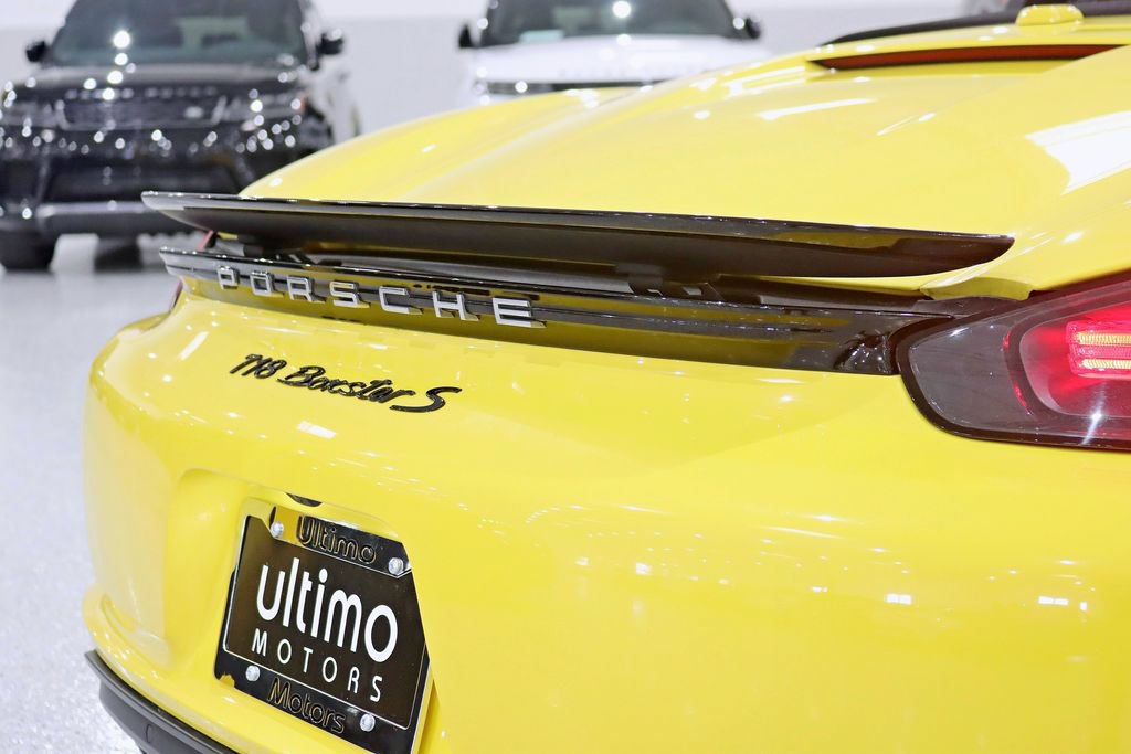 Used 2019 Porsche 718 Boxster S RWD image 12