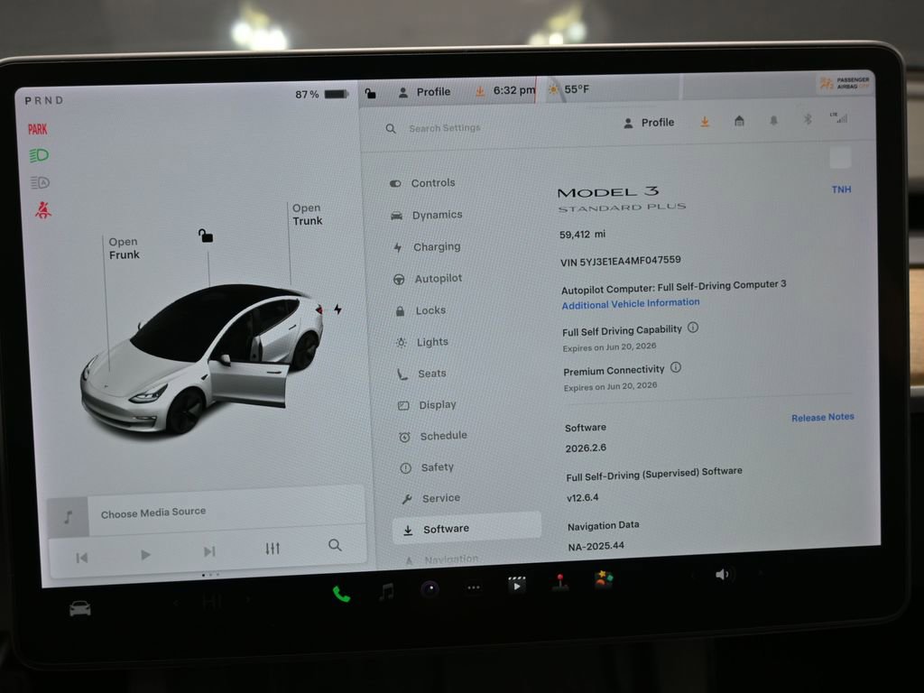 Used 2021 Tesla Model 3 Standard Range Plus image 22