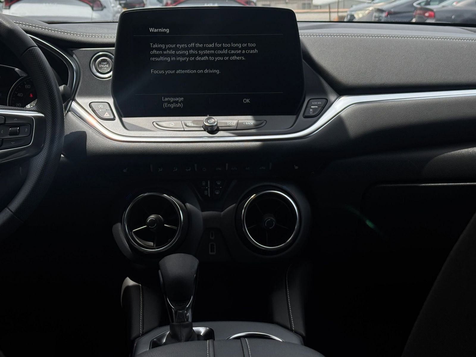 Used 2025 Chevrolet Blazer LT FWD image 17