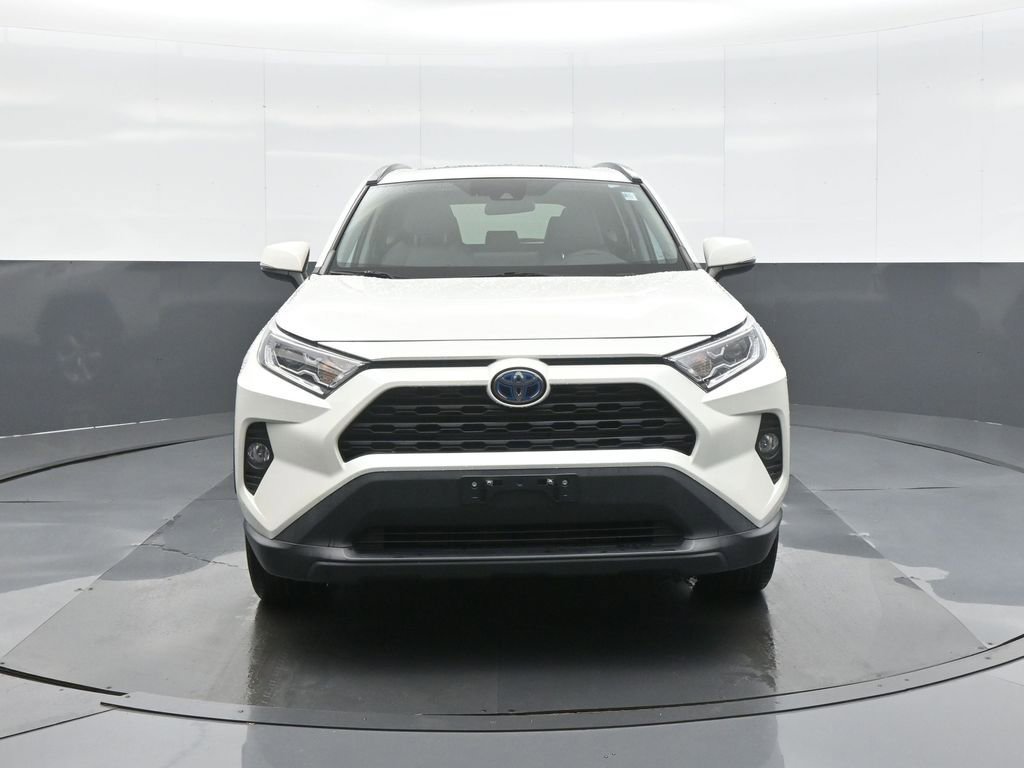 Used 2021 Toyota RAV4 XLE Premium AWD/4WD image 2