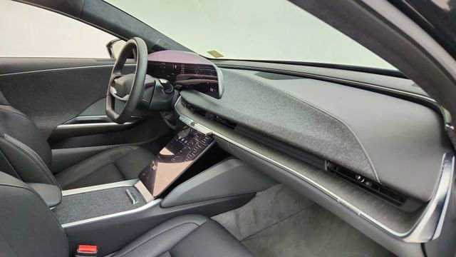 Used 2024 Lucid Air Touring image 20