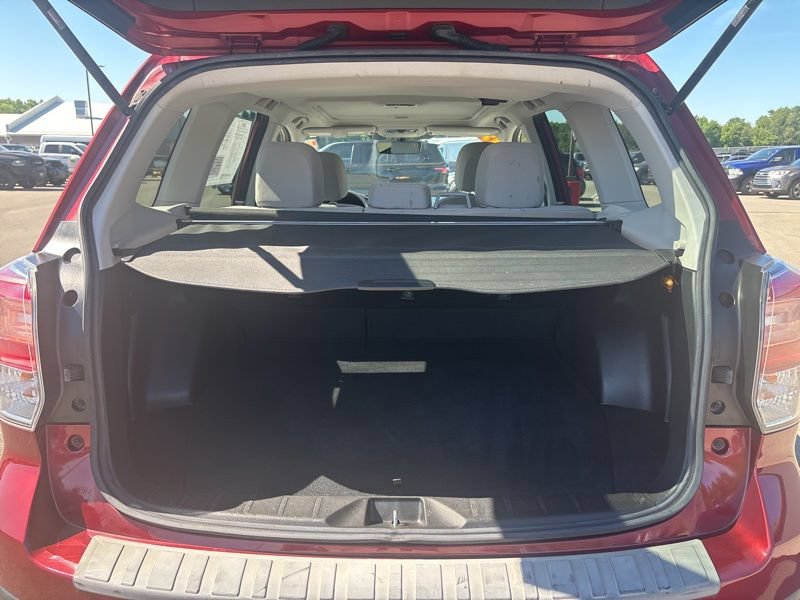 Used 2017 Subaru Forester 2.5i Premium w/ All-Weather Package AWD/4WD image 11