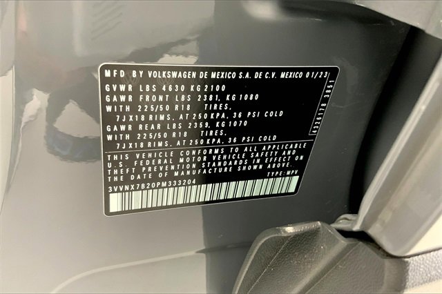 Certified 2023 Volkswagen Taos SE w/ Panoramic Sunroof Package image 35