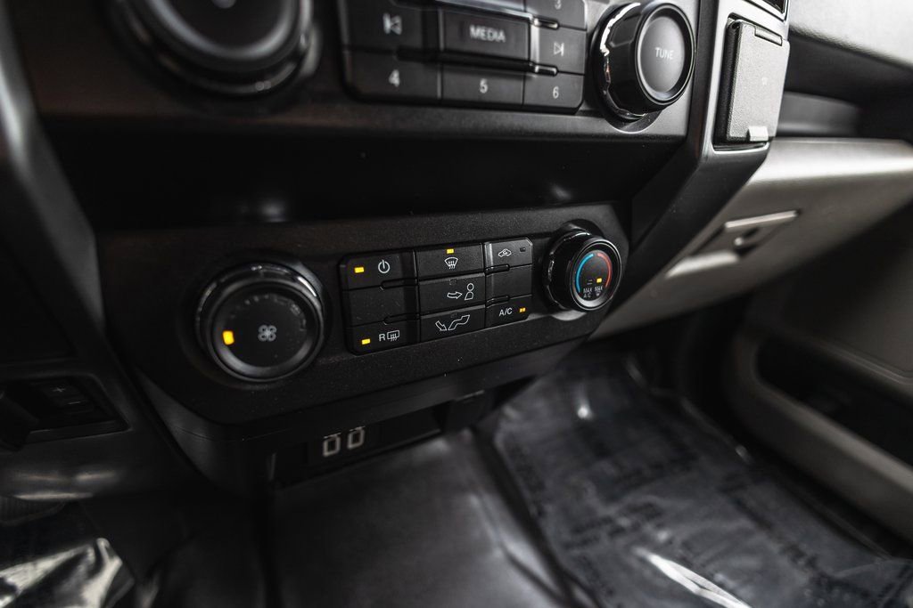 Used 2019 Ford F150 XLT w/ XTR Package image 21