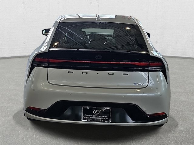 Used 2024 Toyota Prius XLE image 6