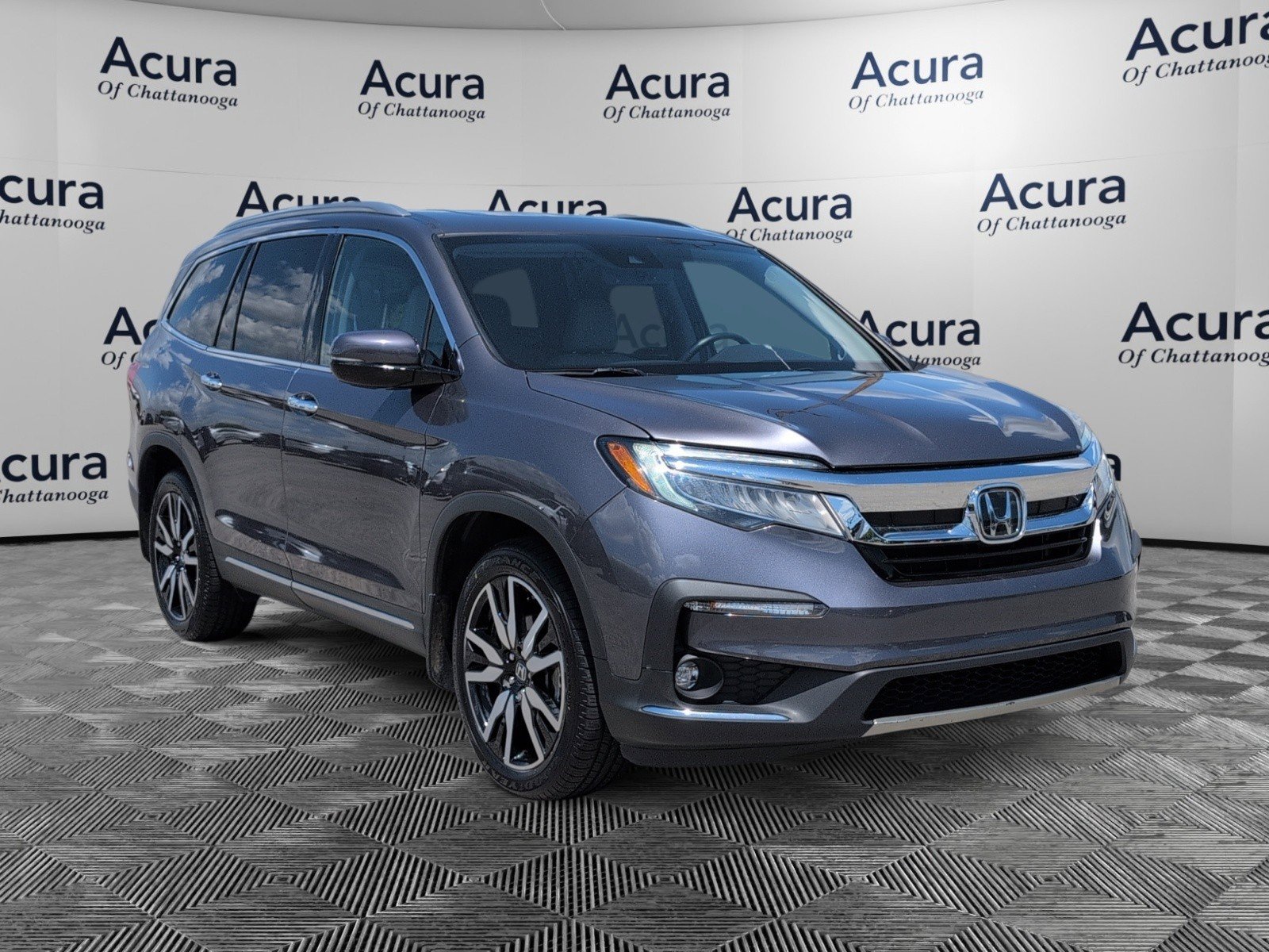 Used 2022 Honda Pilot Touring image 1