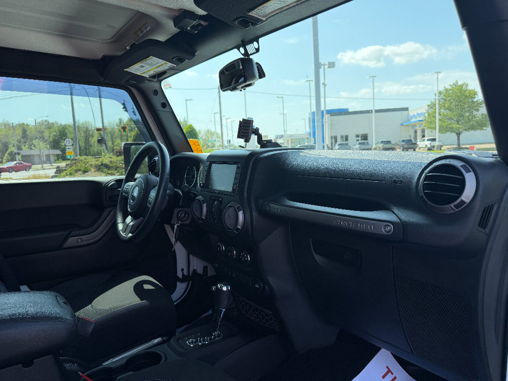 Used 2016 Jeep Wrangler Unlimited Sport image 14
