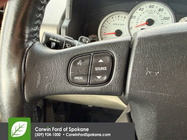 Used 2004 HUMMER H2 w/ Preferred Equipment Group image 26