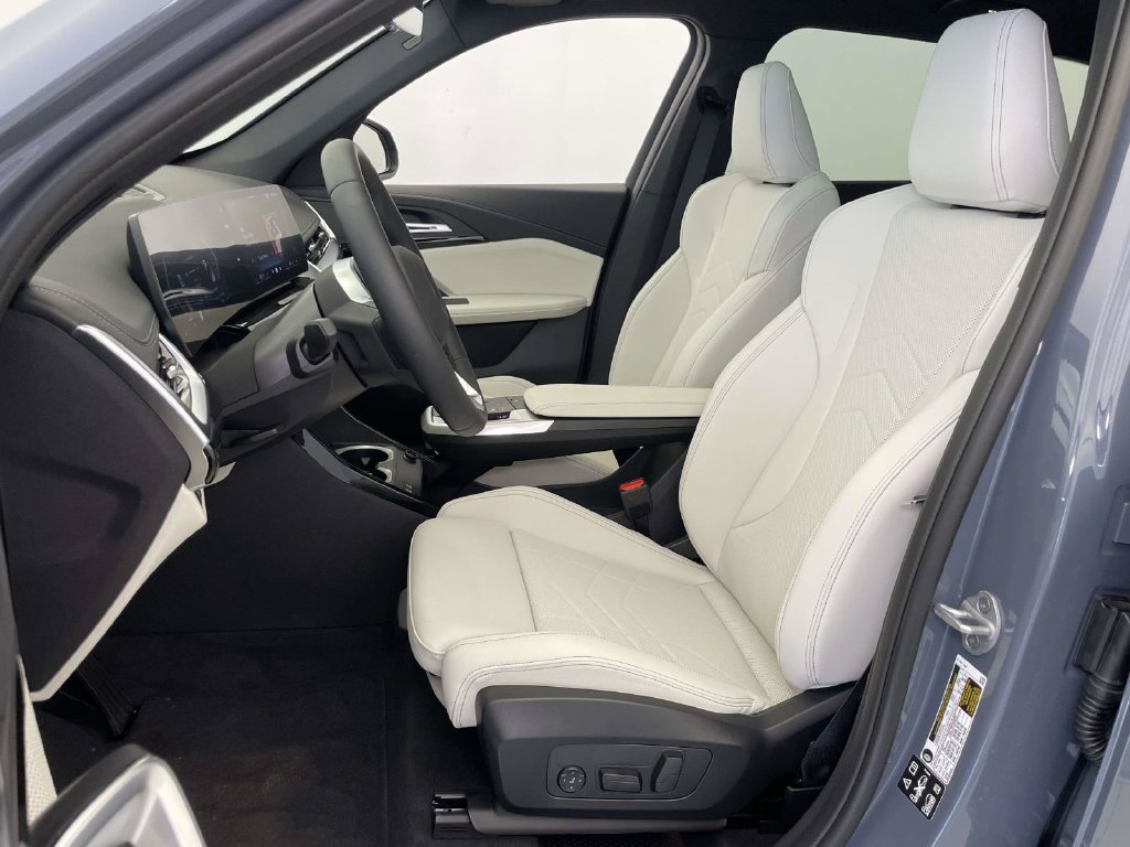 New 2027 BMW X1 xDrive28i w/ Technology Package AWD/4WD image 13